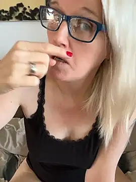 Tinny84 Webcam-Show