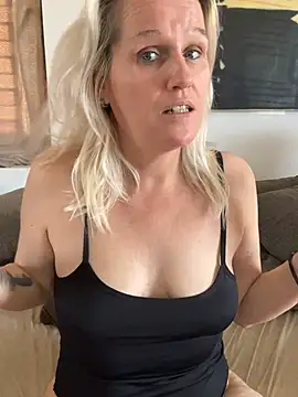 Tinny84 Webcam-Show