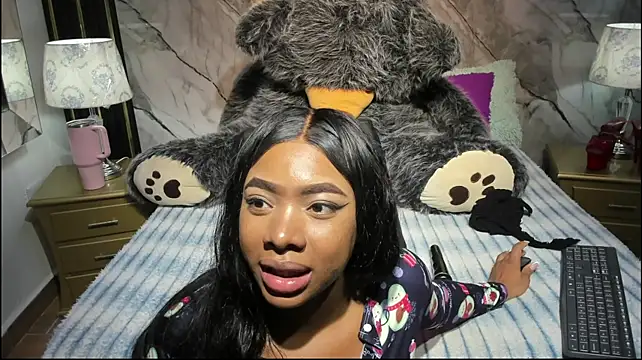 Niyirey1 Webcam-Show