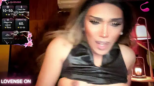Lo_la_69's Webcam Show