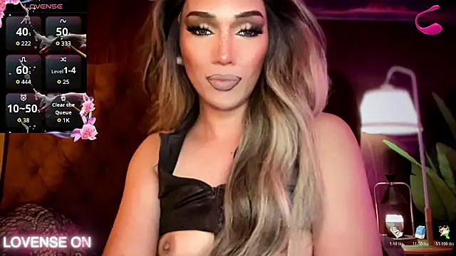 Lo_la_69 Show in webcam