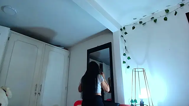 yesie_hot's Live XXX Chat