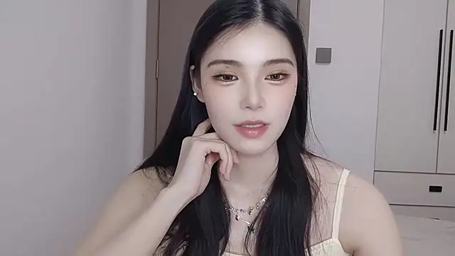 Tibbie-66's Live XXX Chat