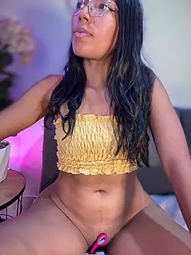 SheenaBrooke Show in webcam