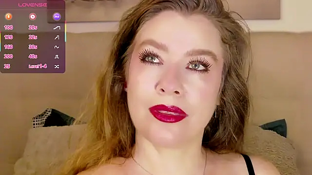 PetersEmily Adlı Modelin Canlı XXX Sohbeti