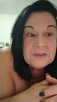 Yaya_Mineira's Live XXX Chat