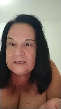 Chat +18 de Yaya_Mineira ao vivo