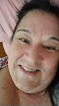 Yaya_Mineira's Live XXX Chat