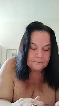 Yaya_Mineira – Live XXX-chat