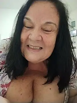 YayaMineira – Live XXX-chat