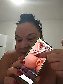 YayaMineira Live XXX-Chat