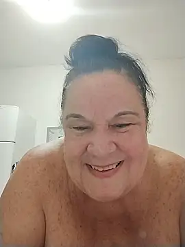 Chat +18 de YayaMineira ao vivo