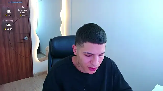 harrisoncuper Show in webcam