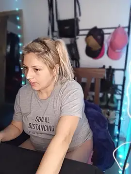 Chat XXX en directo de mica_sweet11