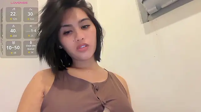 Paloma_143 Pertunjukan Webcam