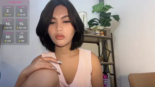 Paloma_143 Webcam-Show
