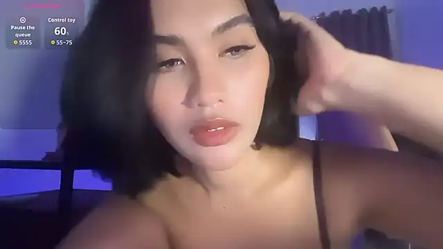 Paloma_143 webcam show