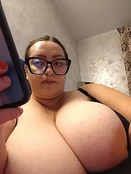 AMYRA_HOT's Webcam Show