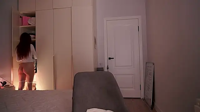 Pokazy przed kamerką – jenny__lii
