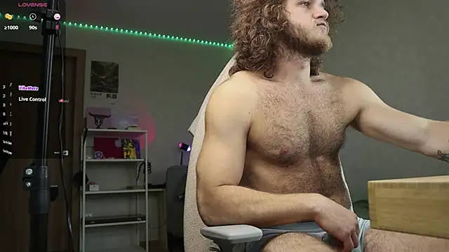 MrbigLouis Show in webcam