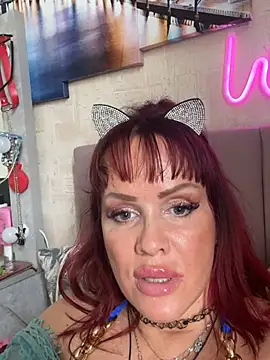 Lolaley2 Adlı Modelin Canlı XXX Sohbeti