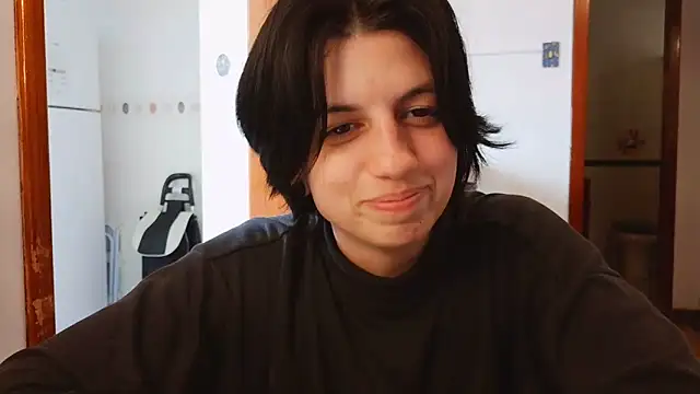 Chat +18 de kyslrana ao vivo