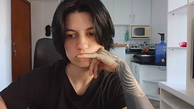 Show modela kyslrana na web-kameri