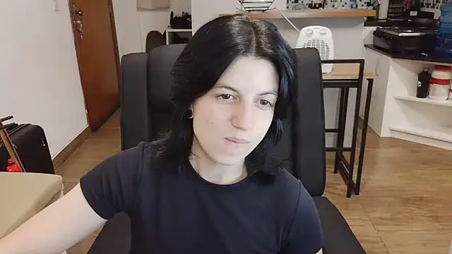 kyslrana Show in webcam