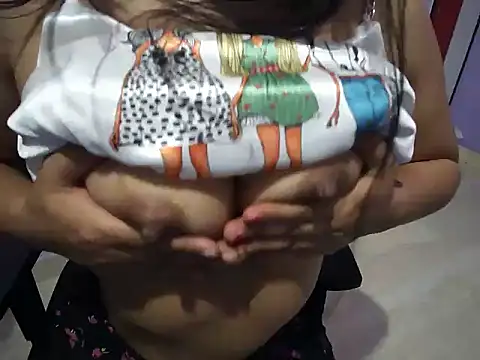Chat XXX ao vivo de BabyNaina