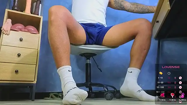 TomLover_12 Webcam Show
