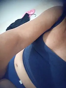 Show de SOLTEIRASIGILO na webcam