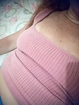 SOLTEIRASIGILO লাইভ XXX চ্যাট