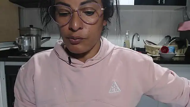 kateleyagrey's Webcam Show