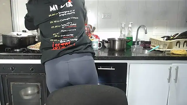 عرض كام kateleyagrey