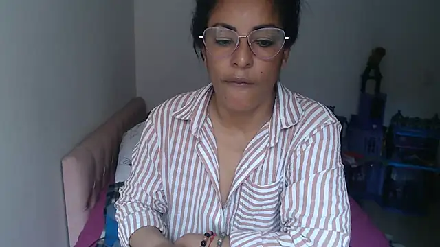عرض كام kateleyagrey