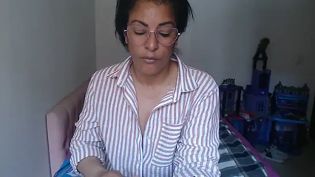 kateleyagrey's Webcam Show