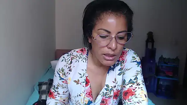 kateleyagrey's Webcam Show
