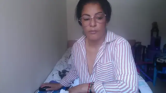 kateleyagrey 网络视讯表演