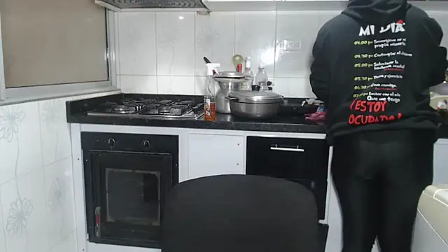 kateleyagrey 网络视讯表演