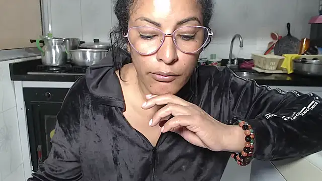 kateleyagrey – Live XXX-chat