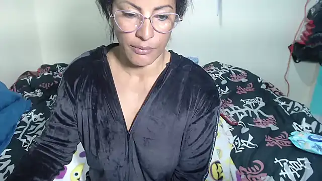 kateleyagrey's Live XXX Chat