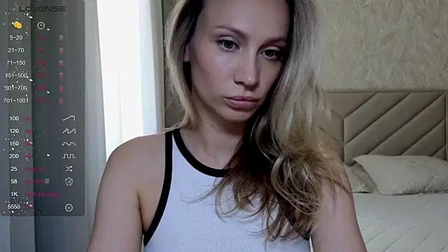 Alice_Wonders Chat XXX in diretta