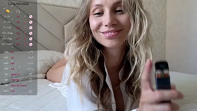 Alice_Wonders' Live XXX Chat