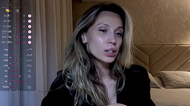Онлайн чат XXX Alice_Wonders