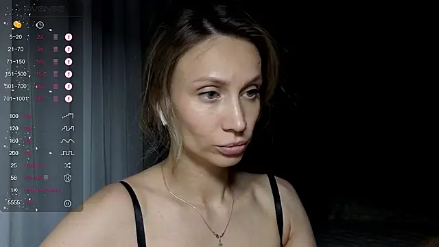 Alice_Wonders' Live XXX Chat