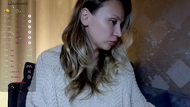 Alice_Wonders' Live XXX Chat
