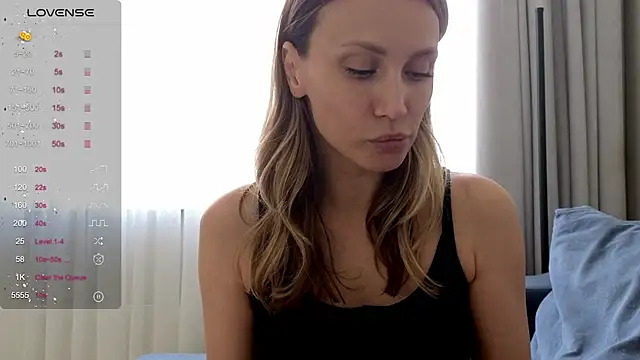 Chat XXX en directo de Alice_Wonders