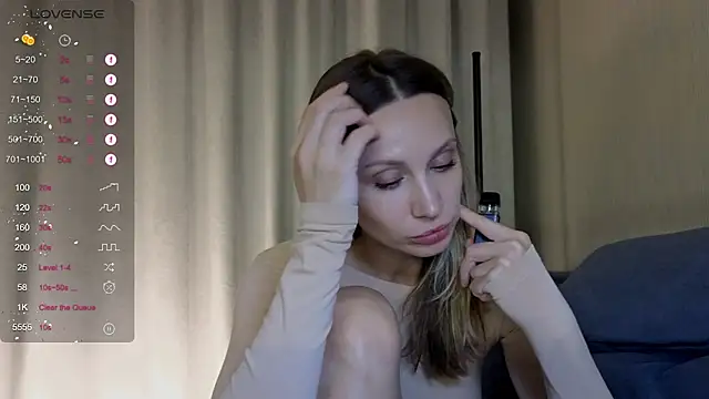 Alice_Wonders Pertunjukan Webcam