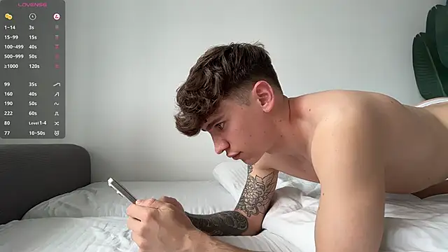 Evan__White_ Webcam-Show