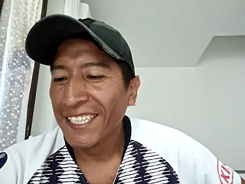 PpCharlie_8-D Webcam show